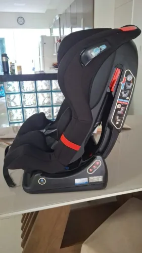 VENDO BEBÊ CONFORTO POUCO USADO EM OTIMO ESTADO PARA ATE 25KG