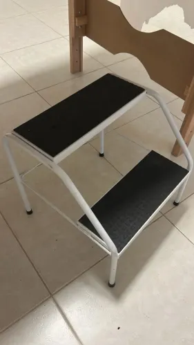 Escada Branca de Ferro para Maca - Clínica/Consultório