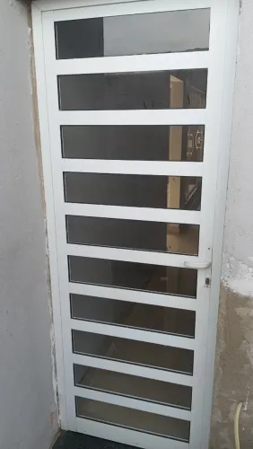 Porta de alumínio 80cm