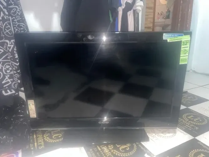 Tv cce 32 polegadas (não é smart)