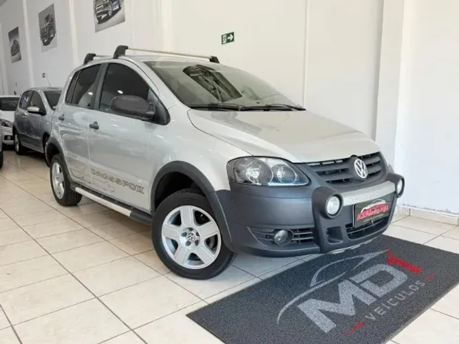 Volkswagen Crossfox 1.6 MI Total Flex 8V 5P 2010