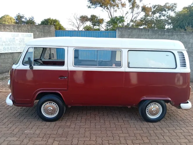 Volkswagen Kombi Standard/ Luxo/ Serie Prata 1998