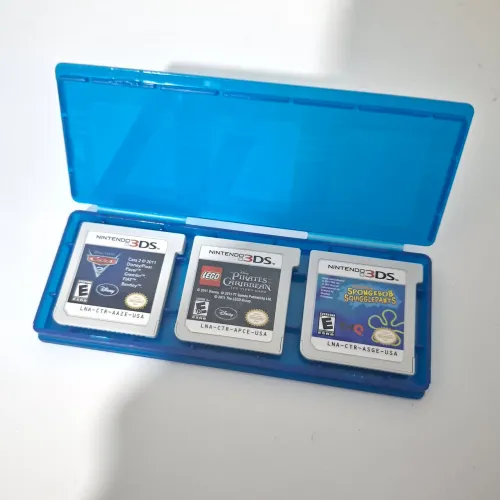 jogos nintendo 3ds: lego piratas do caribe + cars 2 + spongebob 3d