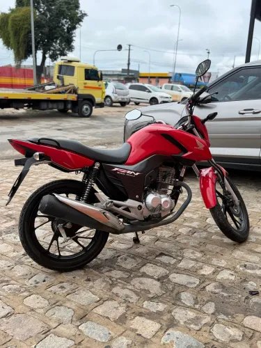 Fan 160 2023  moto muito  nova ?
