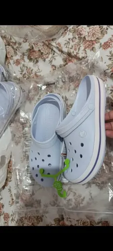 Crocs 40