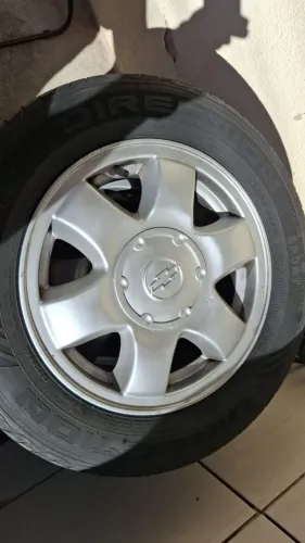 Vendo aro 14 , usado mais em bom estado .