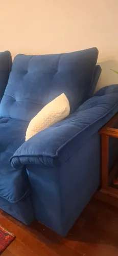 Sofá retrátil e reclinável
