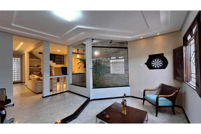 Casa duplex à venda | Aeroporto | 3 suítes | R$ 600 mil