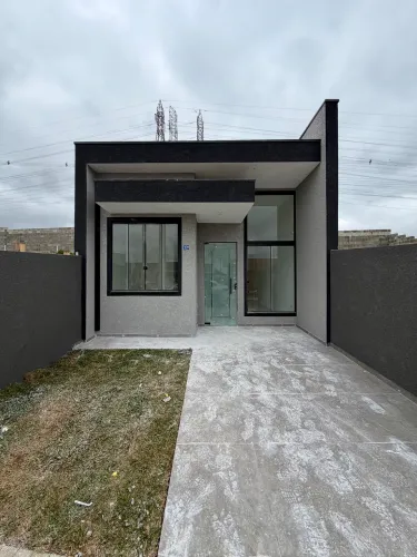 Casa em condomínio do lado do Roça Grande no Rio Bonito