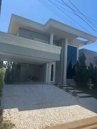 Casa no condomínio Damha VI para locação com 350m², 03 suítes, climatizada, piscina aqueci