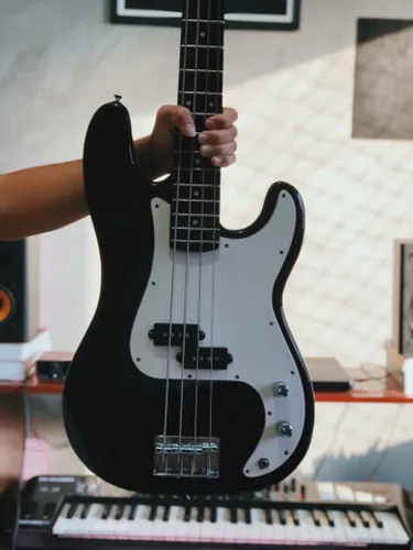 Baixo Fender Squier Precision Indonésia ano 2000