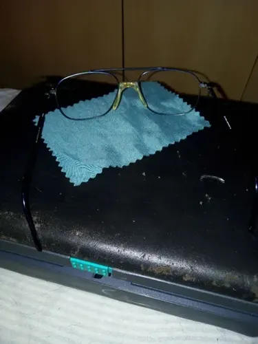 Armação óculos em boas condições Marca Safilo italy azul metálico 