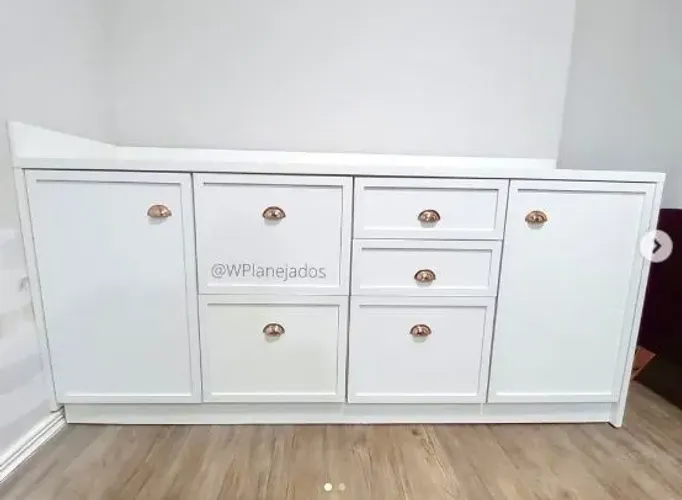 Gabinete Armário para Clínicas com 4 Portas de Abrir - Macenaria Sob Medida