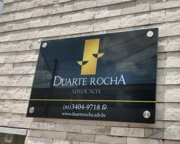 Placa para sinalizar fachada de empresas