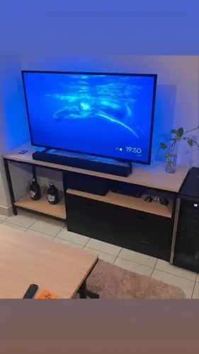 Móveis e mesas estilo industrial