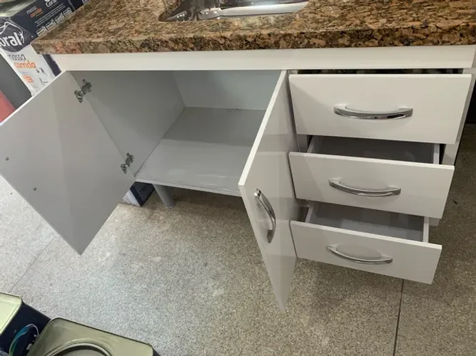 Balcão de Cozinha P/ Pia de 1,20 - Não acompanha pia