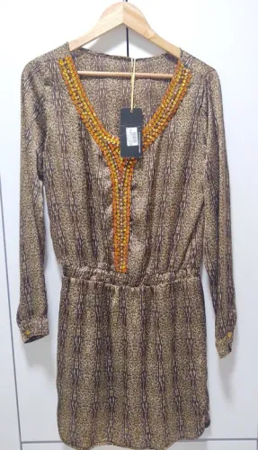 Vestido com estampa de onça - Marca Avizo (novo)