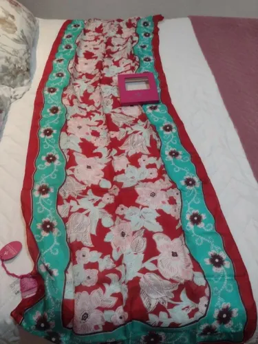 Echarpe lenço Floral em Seda Dudalina