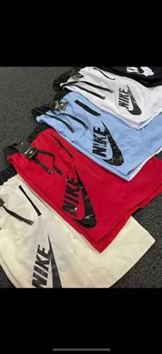 Bermudas da Nike modelo facão material DRI fit pontuação disponível