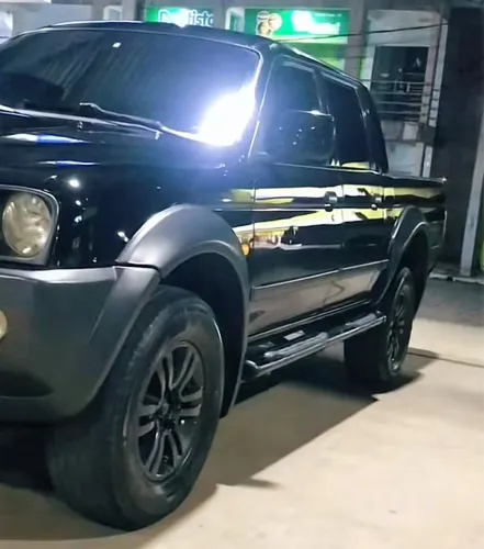 Mitsubishi L200 GLS Sport 2.5 4X4 121cv CD DTI Dies 2004