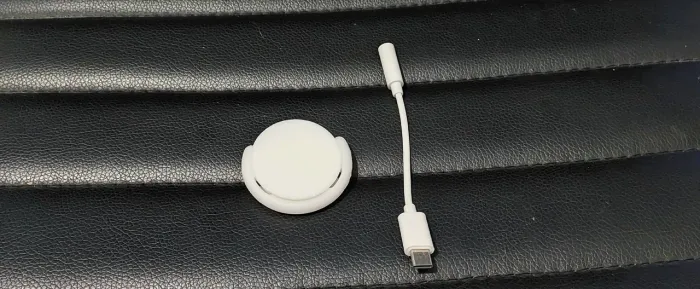 Kit com Pop Soft Branco + Adptador com Entrada USB C Branco para Entrada P2