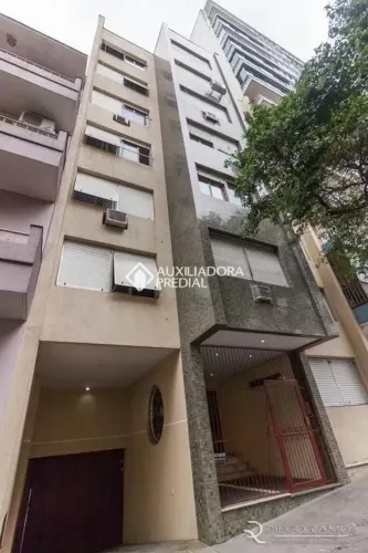 JK próximo à Assembléia Legislativa