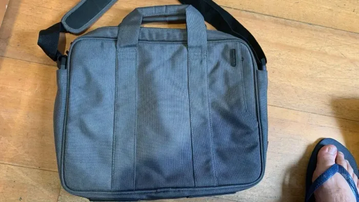 bolsa maleta tucano laptop comprada irlanda como nova