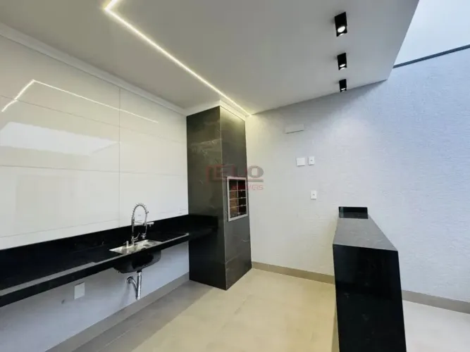 Casa nova sub esquina com área de lazer e 03 quartos