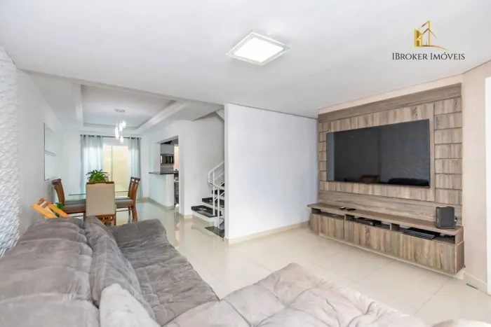 Sobrado com 3 quartos para venda, 143 m² por R$ 890.000 - Bairro Alto - Curitiba/PR