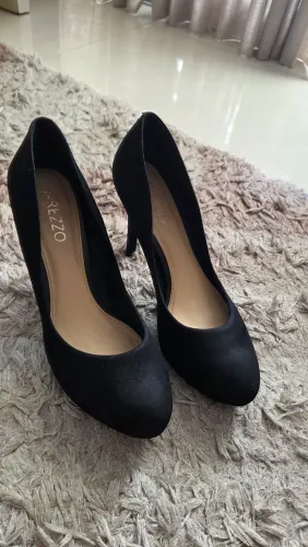 SAPATO AREZZO COURO NOBUCK PRETO 37 NOVO