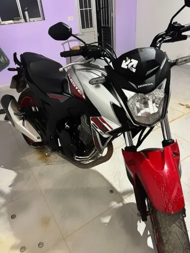 CB Twister 2021 | 11.173 km | Moto de Garagem | Super Conservada