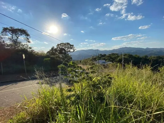 Lote em condomínio, Mirante da Mata, Mirante da Mata, Nova Lima, R$880.000,00, à venda na 