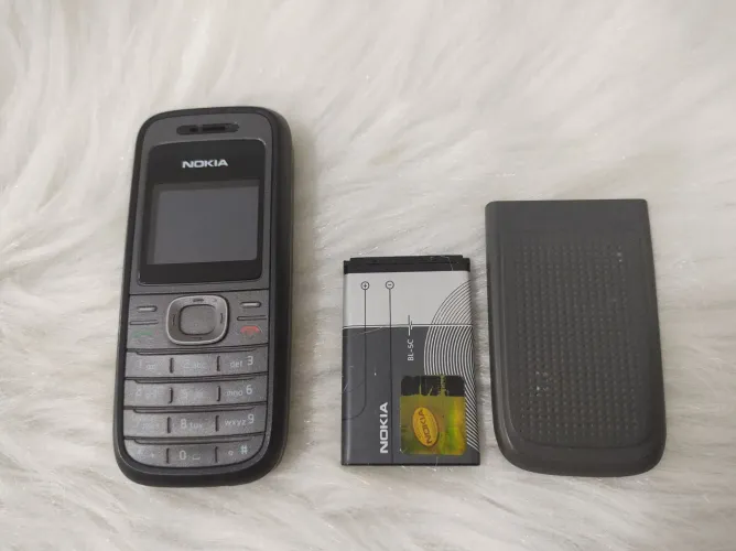 Celular Nokia 1208 - Raro funcionando 