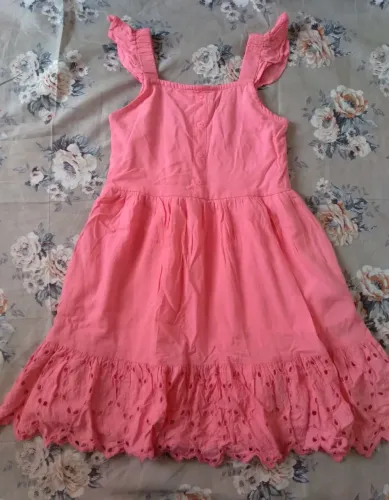 Vestido Infantil Rosa com Detalhes