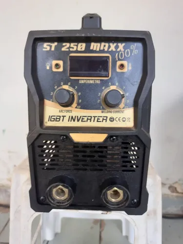 MÁQUINA DE SOLDA INVERSORA SAINTS 250A