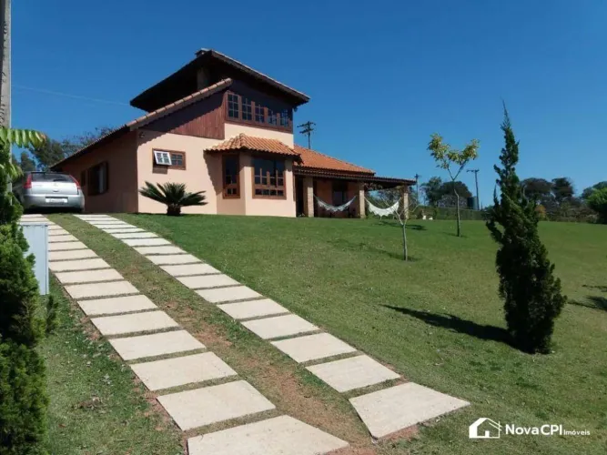 Casa com 4 quartos Piedade/SP