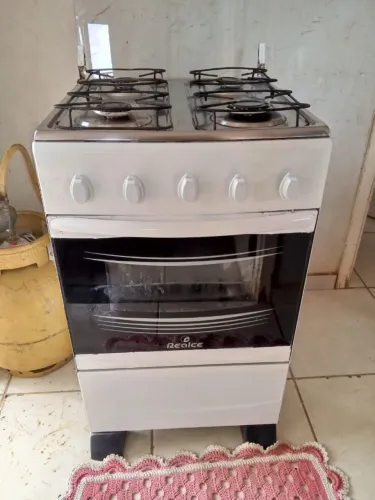 Vendo fogao fincionando tudo acendimento no esqueiro 