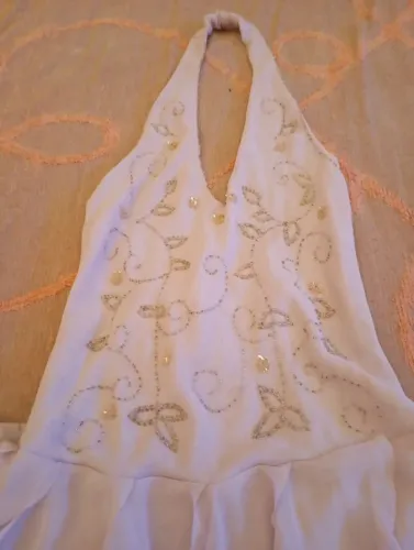 Vestido lilás para festas 