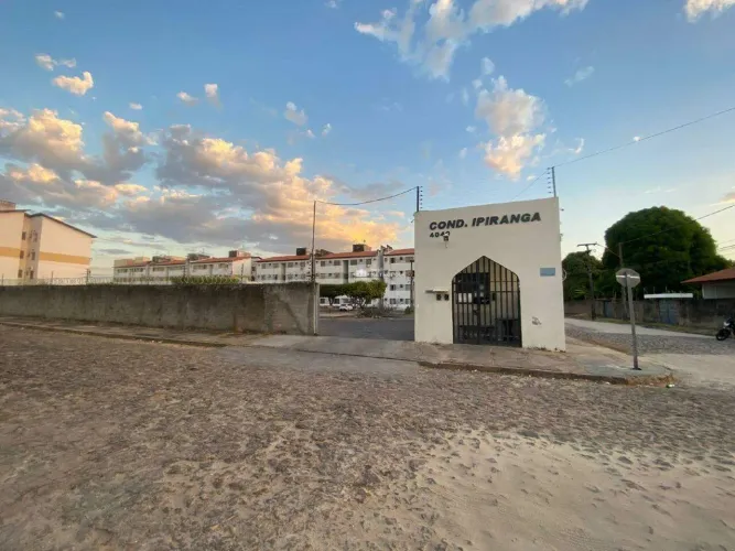 APARTAMENTO À VENDA NO COND. IPIRANGA - BAIRRO SANTA ISABEL