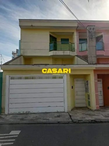 Sobrado com 3 Imóveis no Assunção Ideal para Investidor ou Multifamiliar em São Bernardo