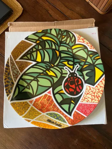 Prato decorativo com design de joaninha - Marcos Aurelio