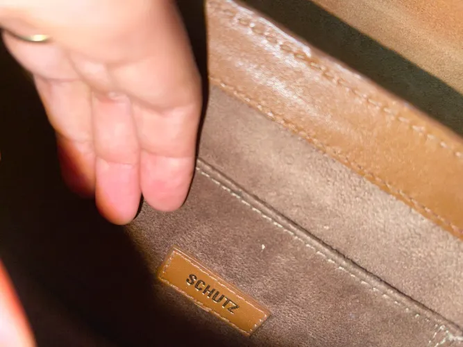 Bolsa couro marrom Schütz 