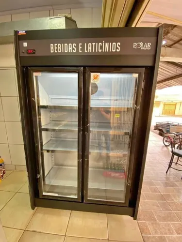 EXPOSITOR REFRIGERADO 2 PORTAS FRIOS E LATICINIOS POLAR NOVO