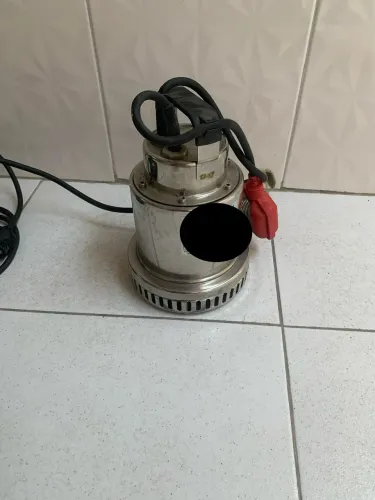 Bomba centrifuga de esgotamento