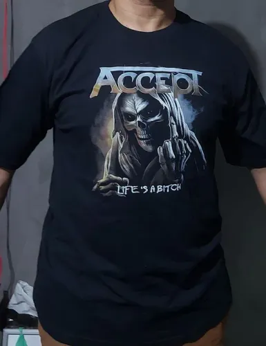 Camiseta Accept Life's a bit...tamanho G