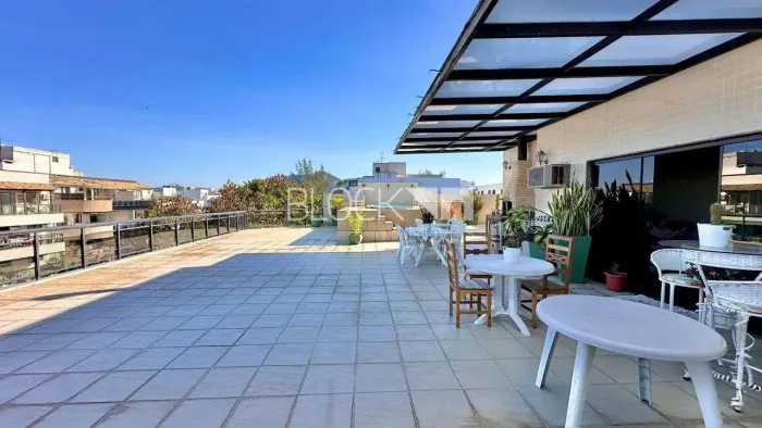 Recreio dos Bandeirantes | Cobertura 3 quartos, sendo 1 suite