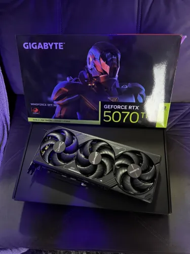 RTX 5070TI GIGABYTE SFF 16GB
