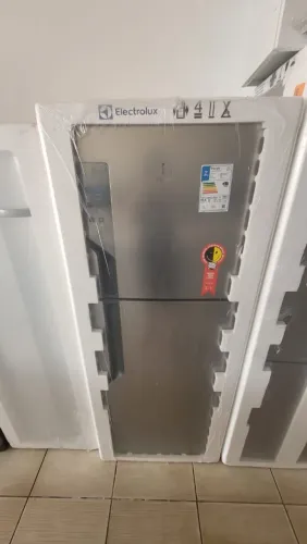 Geladeira Electrolux Duplex de 431L nova na caixa