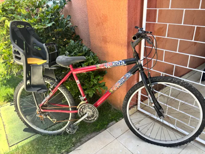 Bicicleta com cadeirinha!!!! No Precinho!!!!!