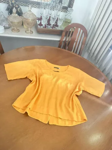 Blusa Amarela Elegante
